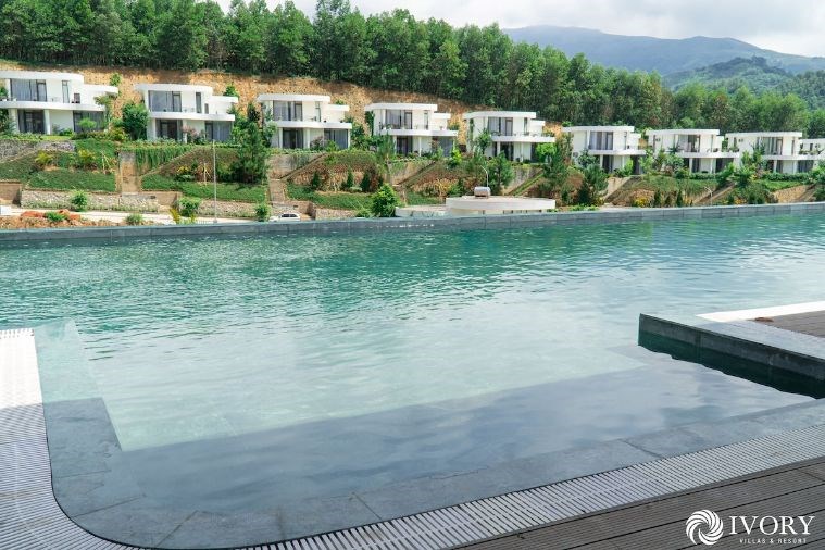 Ivory Villas & Resort Hòa Bình